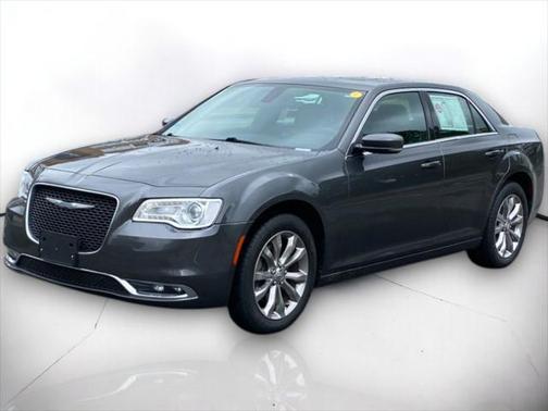 2017 Chrysler 300 Limited