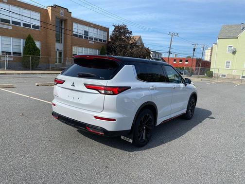 2024 Mitsubishi Outlander SE Ralliart S-AWC