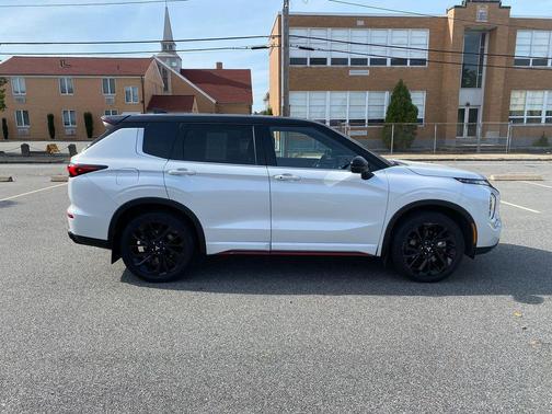 2024 Mitsubishi Outlander SE Ralliart S-AWC