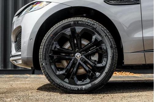 2026 Jaguar F-PACE R-Dynamic S P400 AWD Automatic