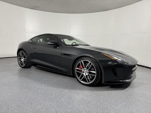 2017 Jaguar F-TYPE R