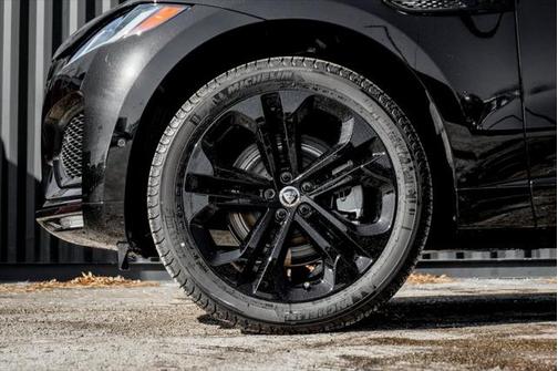 2025 Jaguar F-PACE R-Dynamic S P400 AWD Automatic