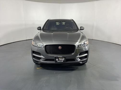 2019 Jaguar F-PACE 25t Premium
