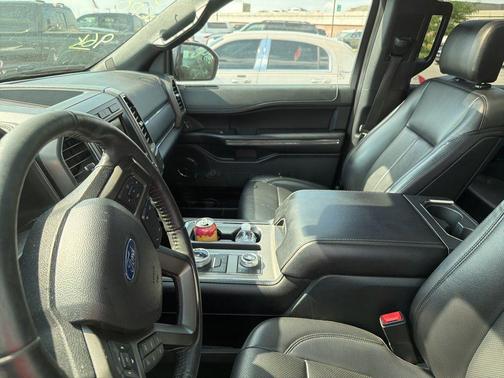 AGATE BLACK METALLIC 2020 Ford Expedition XLT