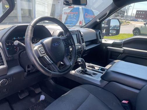 MAGNETIC 2018 Ford F-150 XLT