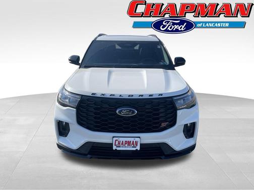 Star White Metallic Tri-Coat 2026 Ford Explorer ST