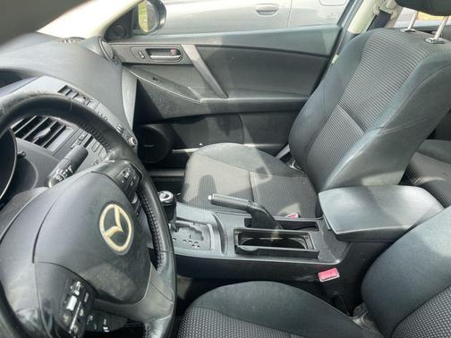 2012 Mazda Mazda3 i Touring