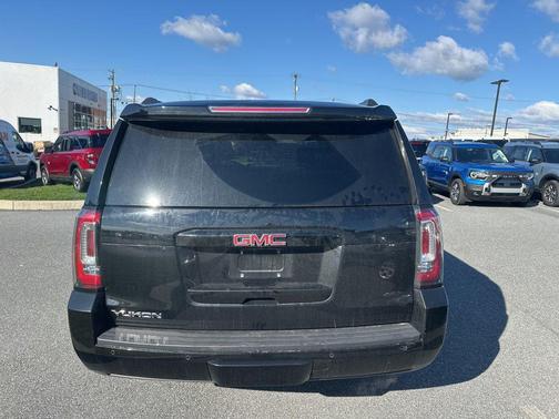 Onyx Black 2020 GMC Yukon SLT