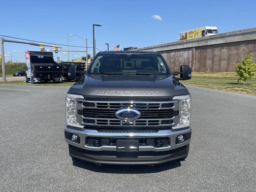 2026 Ford F-350 XLT