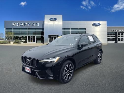 2023 Volvo XC60 B5 Plus Dark Theme