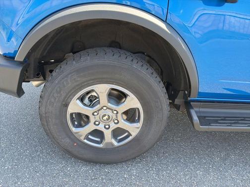 VELOCITY BLUE METALLIC 2026 Ford Bronco Big Bend