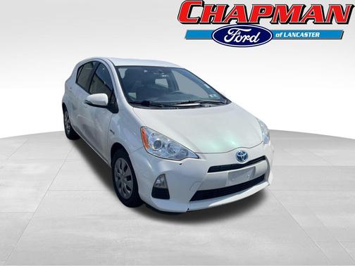 Moonglow 2014 Toyota Prius c Four