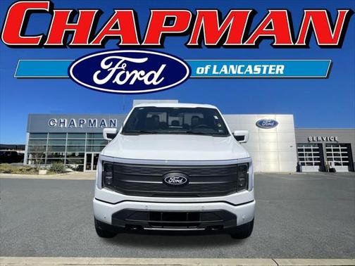 2025 Ford F-150 Lightning LARIAT