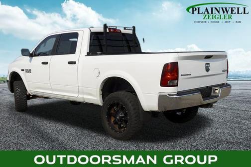 2016 RAM 1500 SLT