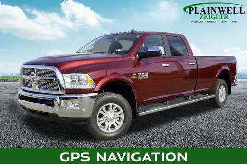 2017 RAM 3500 Laramie Crew Cab 4x4 8' Box