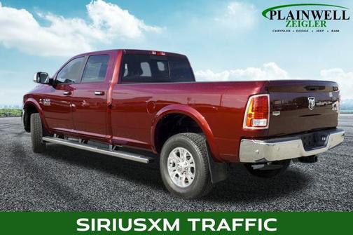 2017 RAM 3500 Laramie Crew Cab 4x4 8' Box
