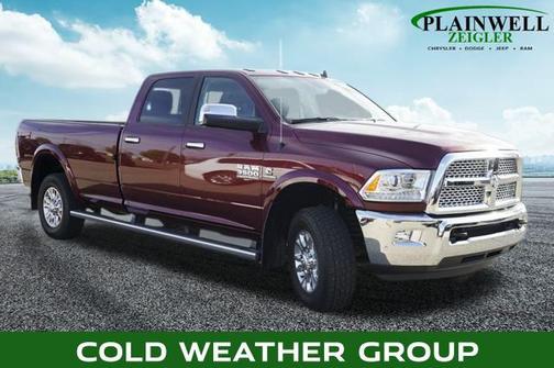 2017 RAM 3500 Laramie Crew Cab 4x4 8' Box