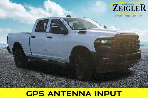 2026 RAM 2500 Tradesman Crew Cab 4x4 6'4' Box