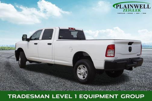 2023 RAM 3500 Tradesman Crew Cab 4x4 8' Box