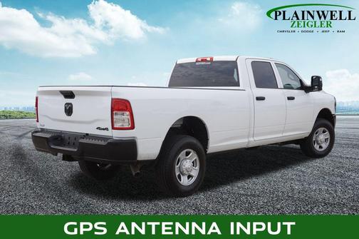 2023 RAM 3500 Tradesman Crew Cab 4x4 8' Box