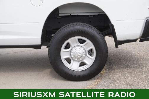 2023 RAM 3500 Tradesman Crew Cab 4x4 8' Box