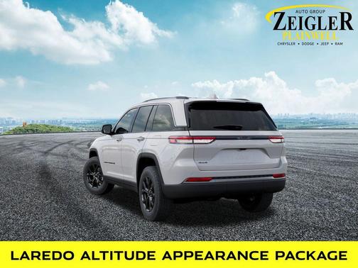 Bright White Clearcoat 2026 Jeep Grand Cherokee Altitude