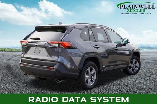 2022 Toyota RAV4 Hybrid XLE