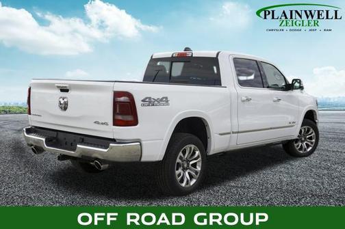 2022 RAM 1500 ST