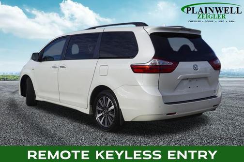 2018 Toyota Sienna SE
