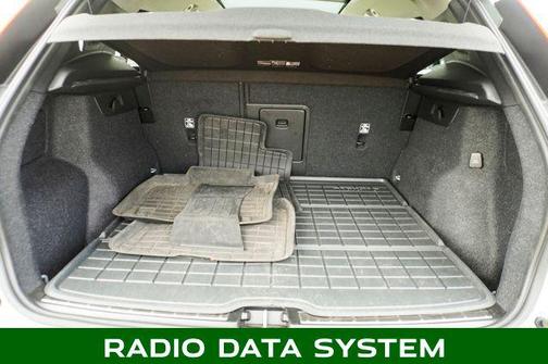 2024 Volvo XC40 B5 Plus Bright Theme