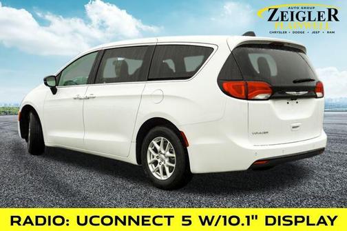 2026 Chrysler Voyager LX