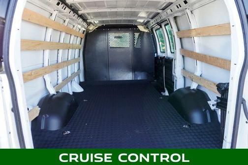 2024 GMC Savana 2500 Work Van