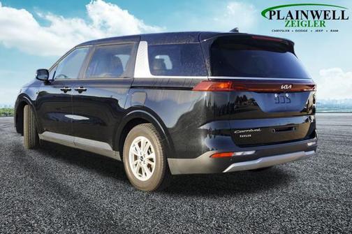 2022 Kia Carnival LXS