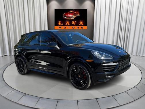 2014 Porsche Cayenne GTS