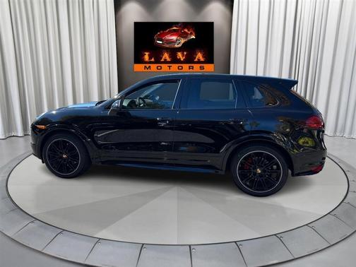 2014 Porsche Cayenne GTS