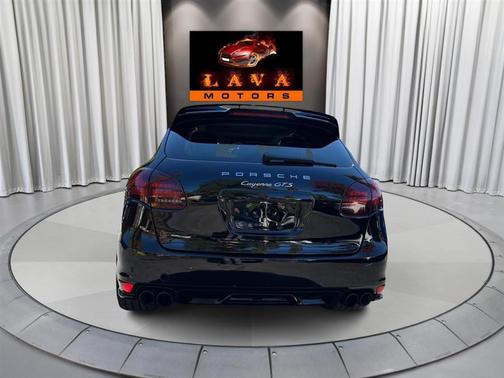 2014 Porsche Cayenne GTS
