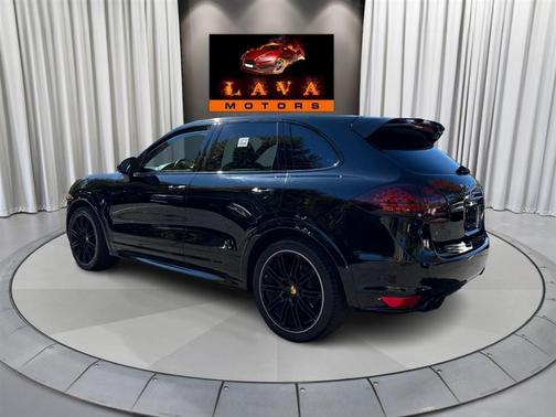2014 Porsche Cayenne GTS