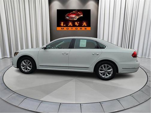 2017 Volkswagen Passat 1.8T S