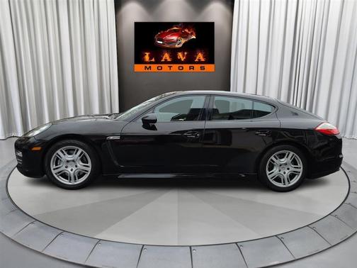 2011 Porsche Panamera 4