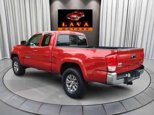 2016 Toyota Tacoma SR5
