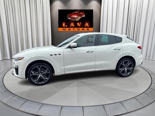 2020 Maserati Levante Base