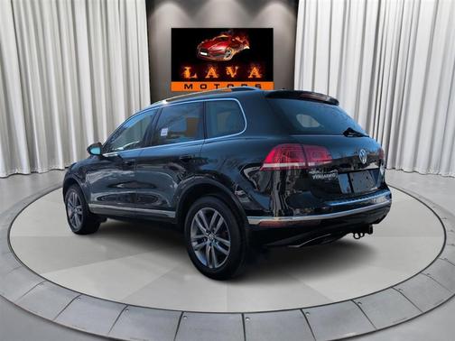 2015 Volkswagen Touareg V6 Lux