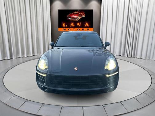 2018 Porsche Macan AWD