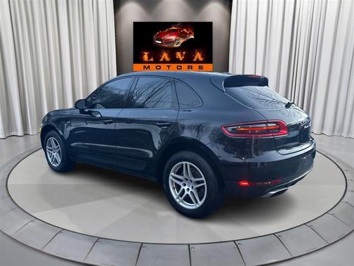 2018 Porsche Macan AWD