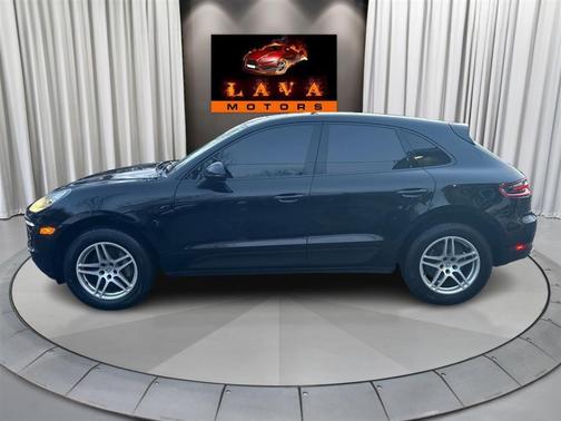 2018 Porsche Macan AWD