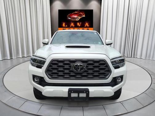 2020 Toyota Tacoma TRD Sport