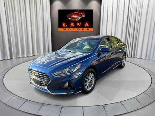 2018 Hyundai SONATA SE