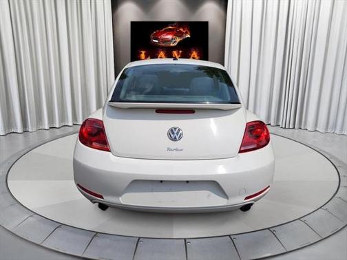 2012 Volkswagen Beetle Base