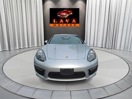 2016 Porsche Panamera GTS