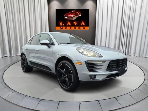2016 Porsche Macan S